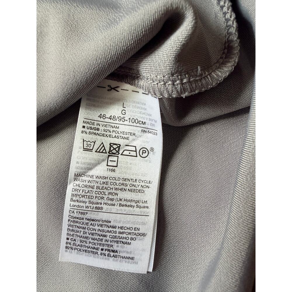 Banana Republic L gray v neck top NWT - Picture 2 of 6